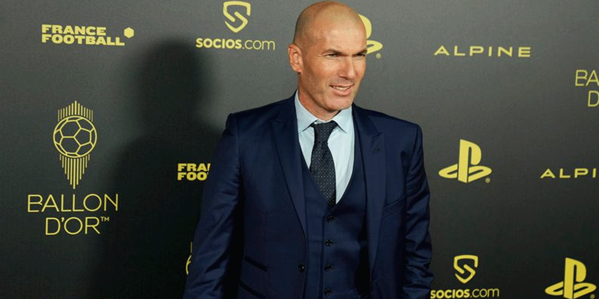 Gokil! Dua Mantan Rekan Zinedine Zidane Ini Masih Aktif Bermain di 2025